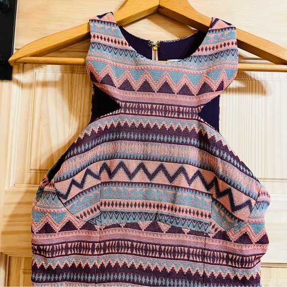 ⚫️ EUC Tobi Aztec Tribal Chevron Romper Dress - Picture 5 of 5